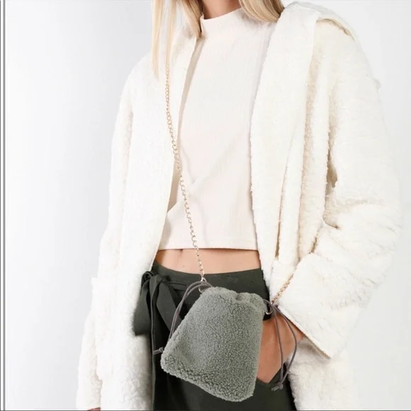 Oversized Fluffy, hooded Teddy Coat - Picture 2 of 6